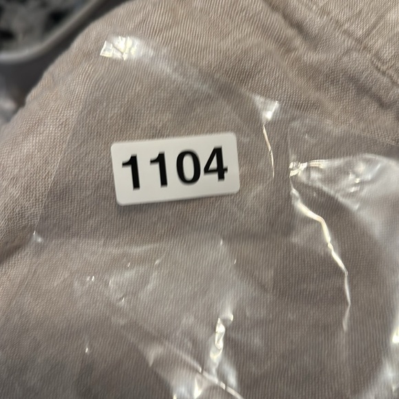 J. Jill linen capri pants 3X plus size  Beige tan 100% Linen Pants lightweight - Picture 10 of 13